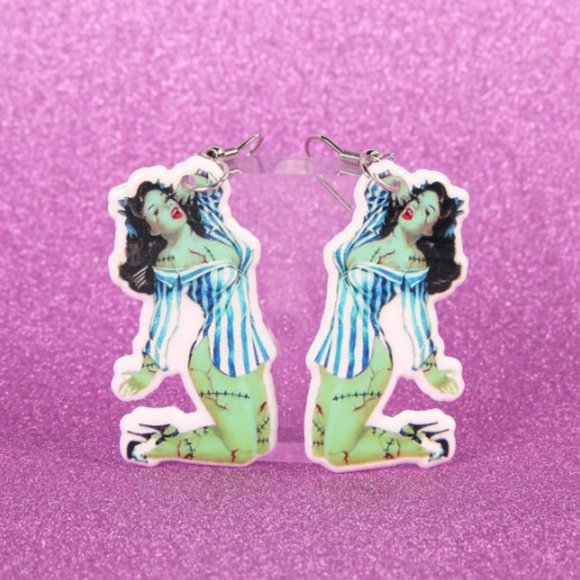 🧿 2 for $25 🧿 Spooky Zombie Pinup Babe Acrylic Dangle Earrings - Picture 2 of 7